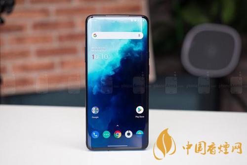 OnePlus8Pro和iPhone11對(duì)比測(cè)評(píng)-哪款更好？