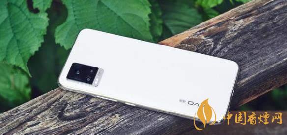 vivoy70s和vivos7哪個好？vivoy70s和vivos7兩款手機參數對比