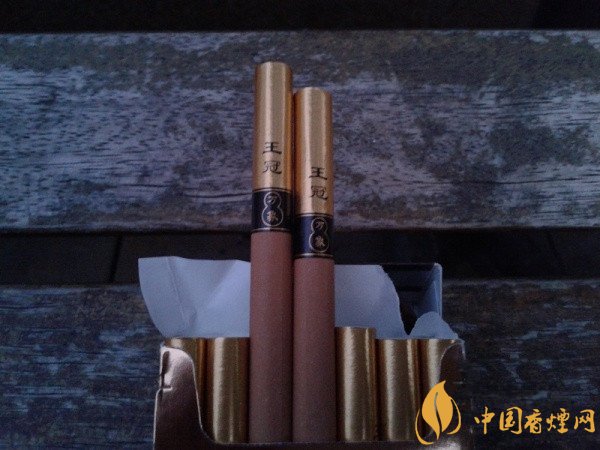 國(guó)產(chǎn)雪茄煙(王冠萬(wàn)象細(xì)支)價(jià)格表圖 王冠萬(wàn)象多錢一包